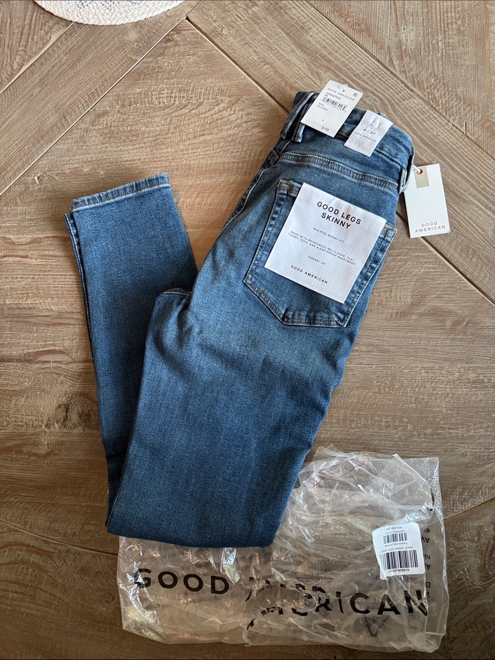 GOOD AMERICAN Good Legs Skinny Jeans
